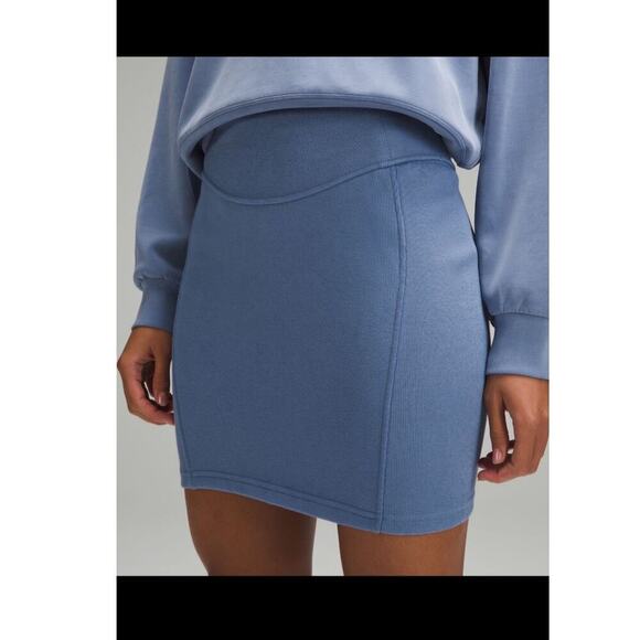 NWT Lululemon Scuba HR Mini Skirt Size M - Picture 1 of 7